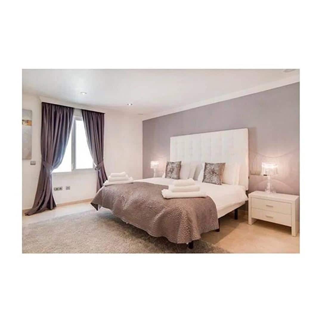 8 bedroom Villa for sale in Elviria - € 3,500,000 (Ref: 3701139)