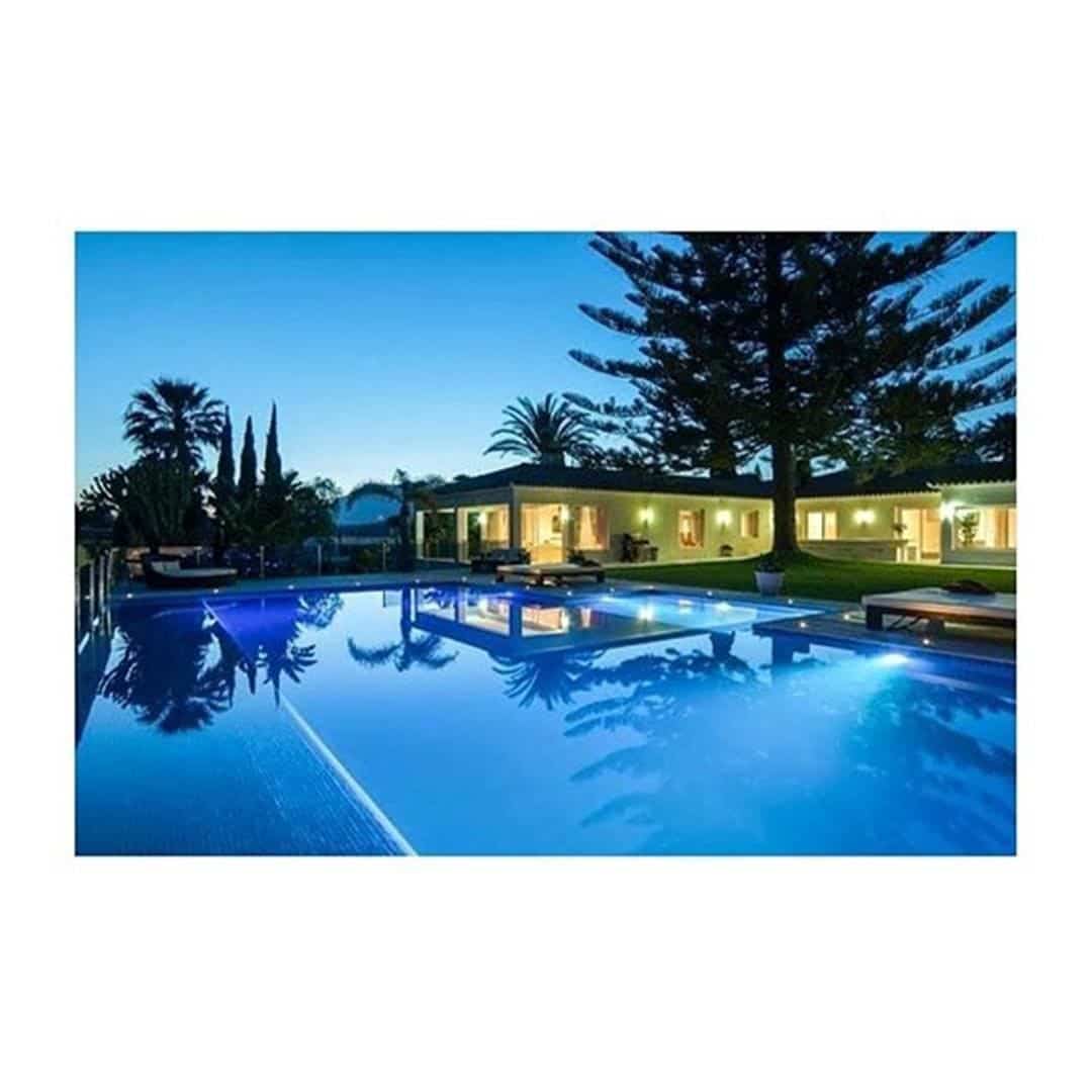 8 bedroom Villa for sale in Elviria - € 3,500,000 (Ref: 3701139)