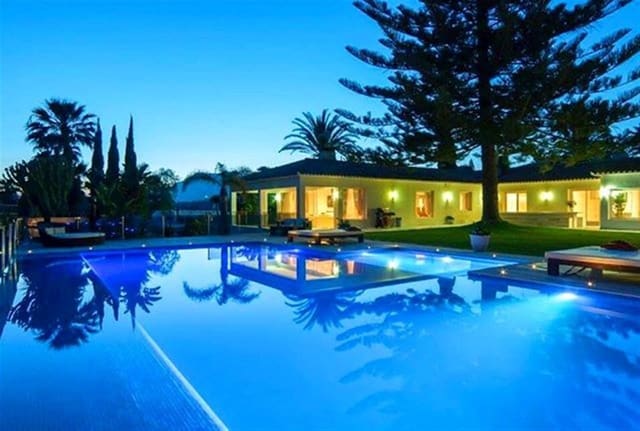 8 bedroom Villa for sale in Elviria, Marbella - € 3,500,000 (Ref: 3701139)