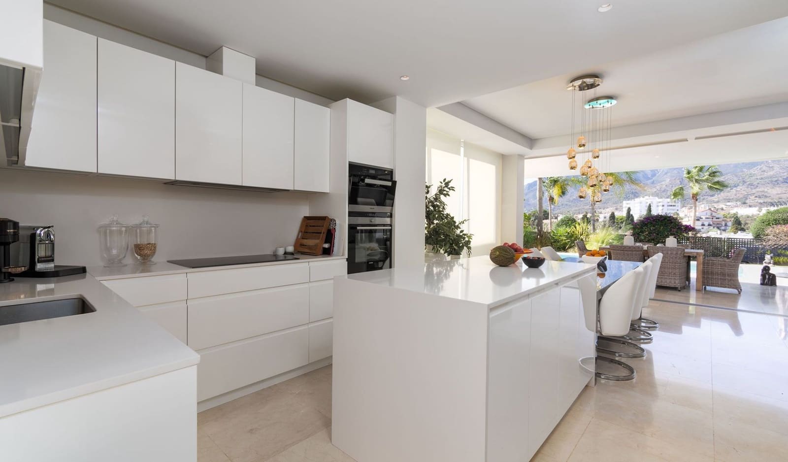 3 camera da letto Villa in vendita in Rio Real con piscina - 2.150.000 € (Rif: 3871726)