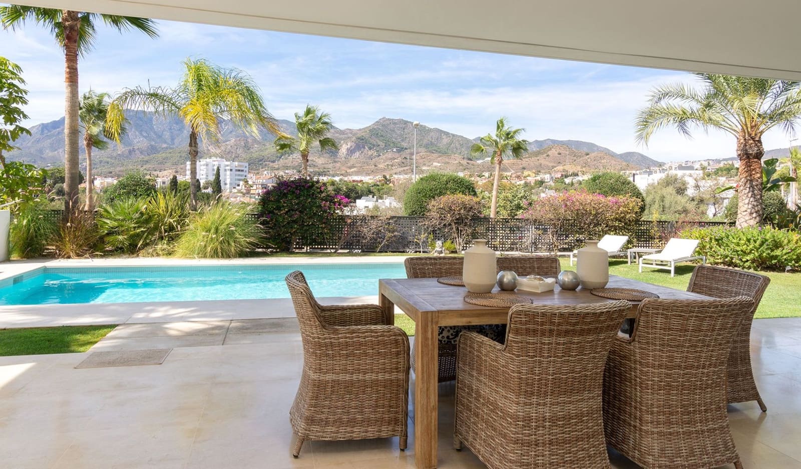 3 camera da letto Villa in vendita in Rio Real con piscina - 2.150.000 € (Rif: 3871726)