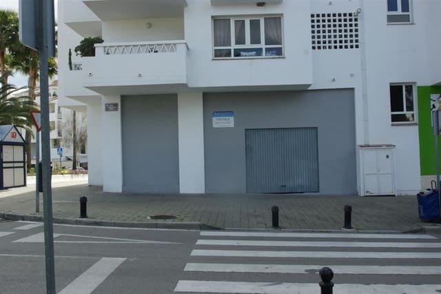 Villa for sale in Los Naranjos, Marbella - € 390,000 (Ref: 3889715)