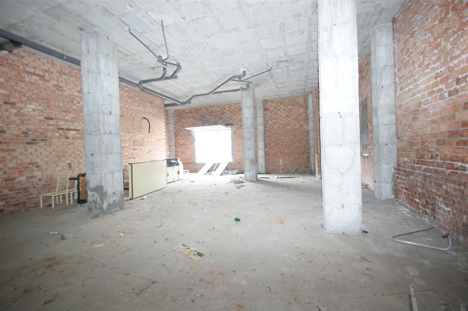 Villa for sale in Nueva Andalucia - € 390,000 (Ref: 3889715)