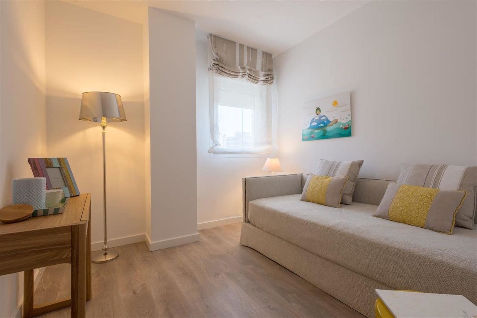 3 bedroom Apartment for sale in Nueva Andalucia - € 453,000 (Ref: 3927291)