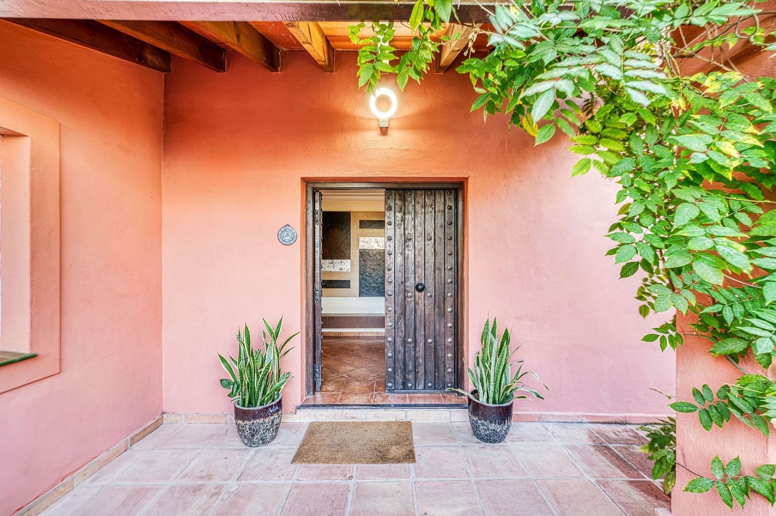 Chalet de 4 habitaciones en Nueva Andalucia en venta - 1.395.000 € (Ref: 4480013)