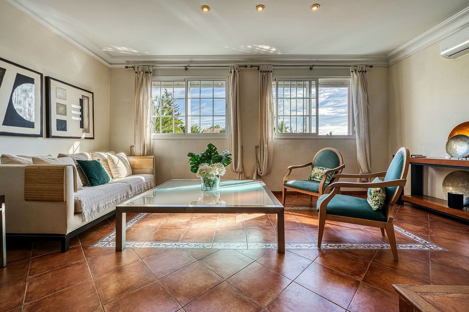 Chalet de 4 habitaciones en Nueva Andalucia en venta - 1.395.000 € (Ref: 4480013)