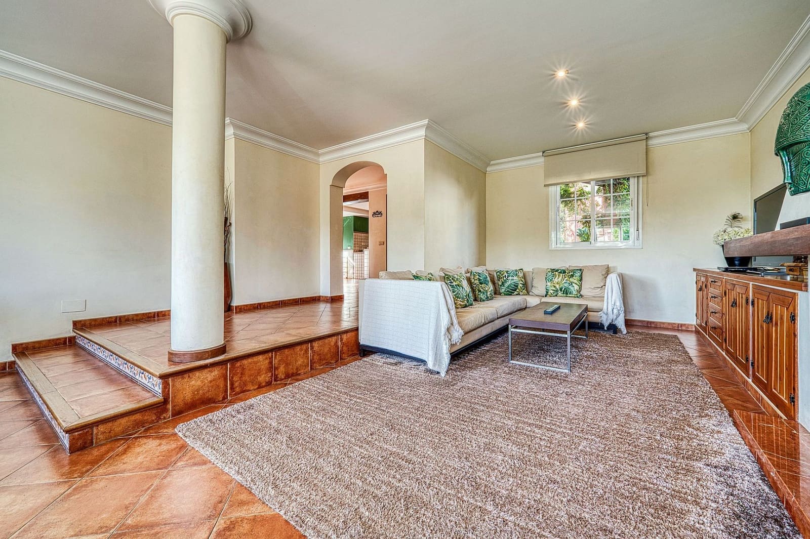 Chalet de 4 habitaciones en Nueva Andalucia en venta - 1.395.000 € (Ref: 4480013)