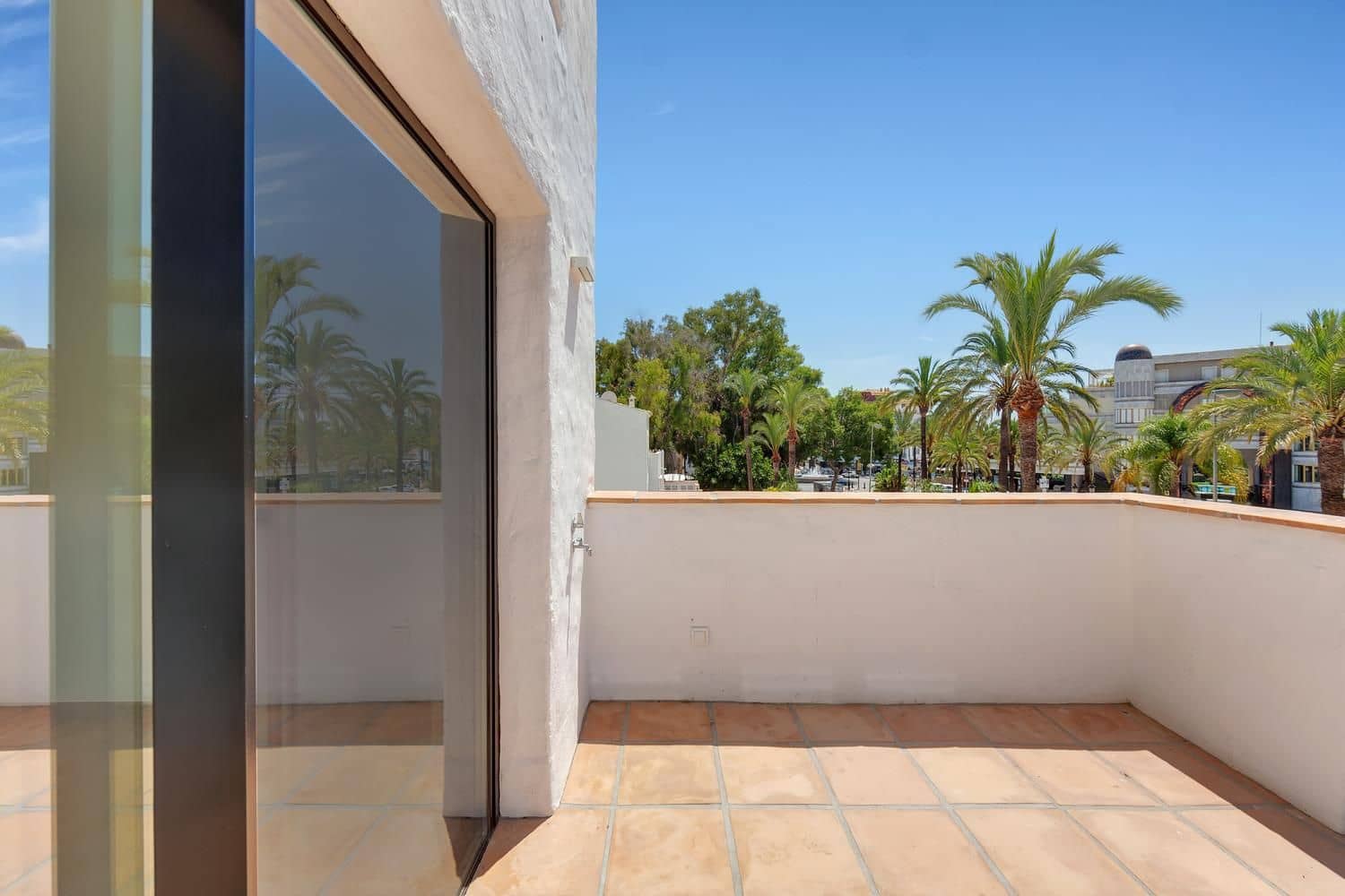 1 quarto Apartamento para venda em Puerto Banus - 425 000 € (Ref: 5609830)