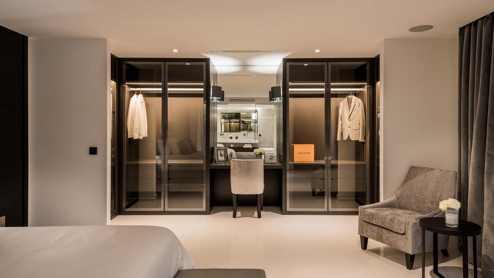 6 bedroom Villa for sale in Nueva Andalucia - € 5,995,000 (Ref: 5723149)