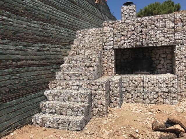 Tontti myytävänä paikassa Montemayor - Marbella Club, Benahavís - 750 000 € (Ref: 5998977)