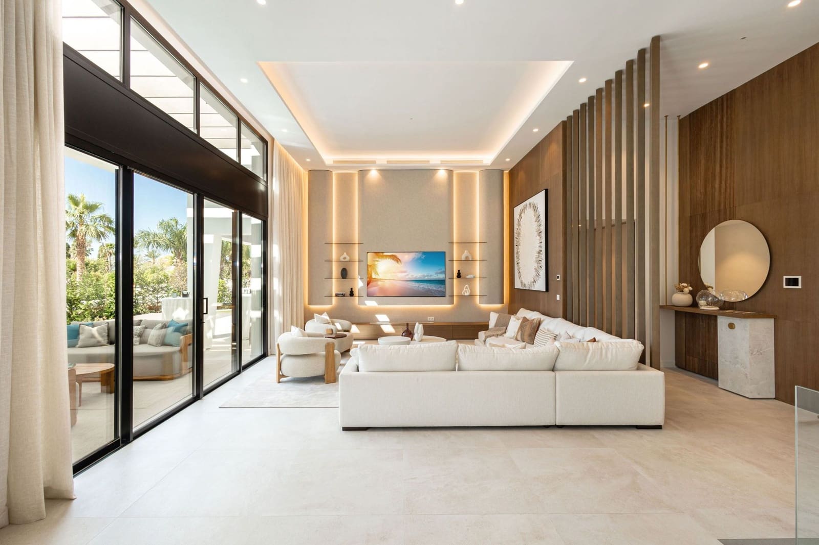 4 bedroom Villa for sale in Nueva Andalucia with pool garage - € 3,990,000 (Ref: 6300318)