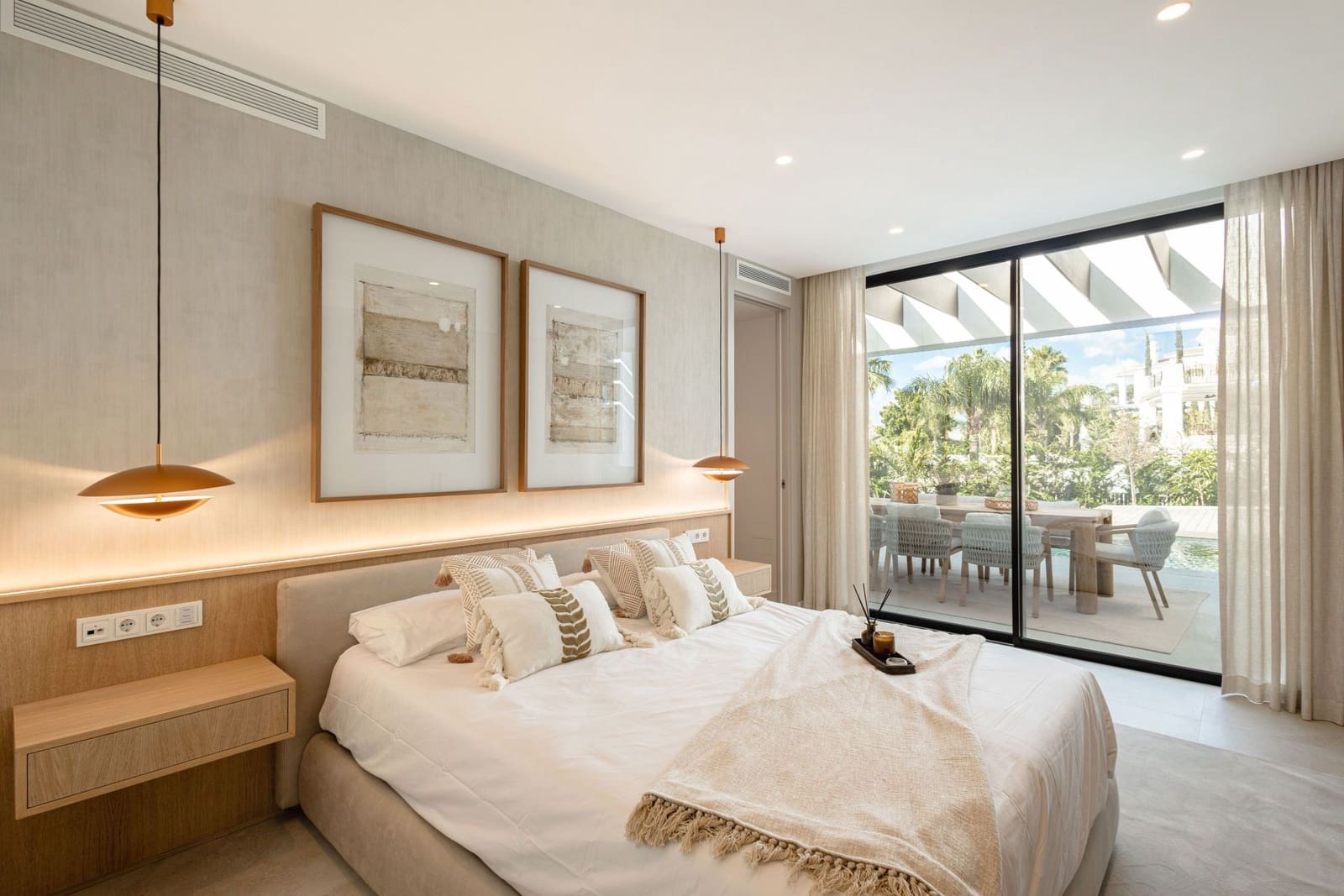 4 bedroom Villa for sale in Nueva Andalucia with pool garage - € 3,990,000 (Ref: 6300318)
