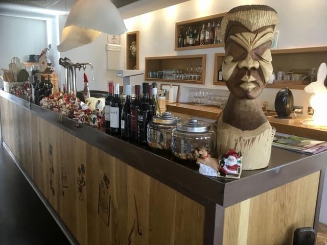 Restauracja lub bar na sprzedaż w El Paraiso, Estepona - 900 000 € (Ref: 6358366)