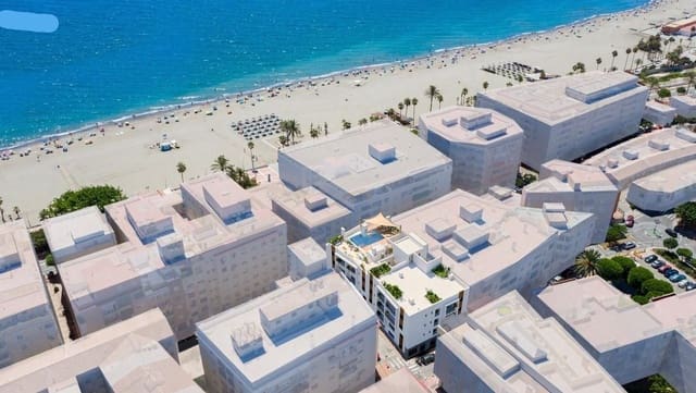 Apartamento de 2 habitaciones en Centro, Estepona en venta - 448.500 € (Ref: 6382298)