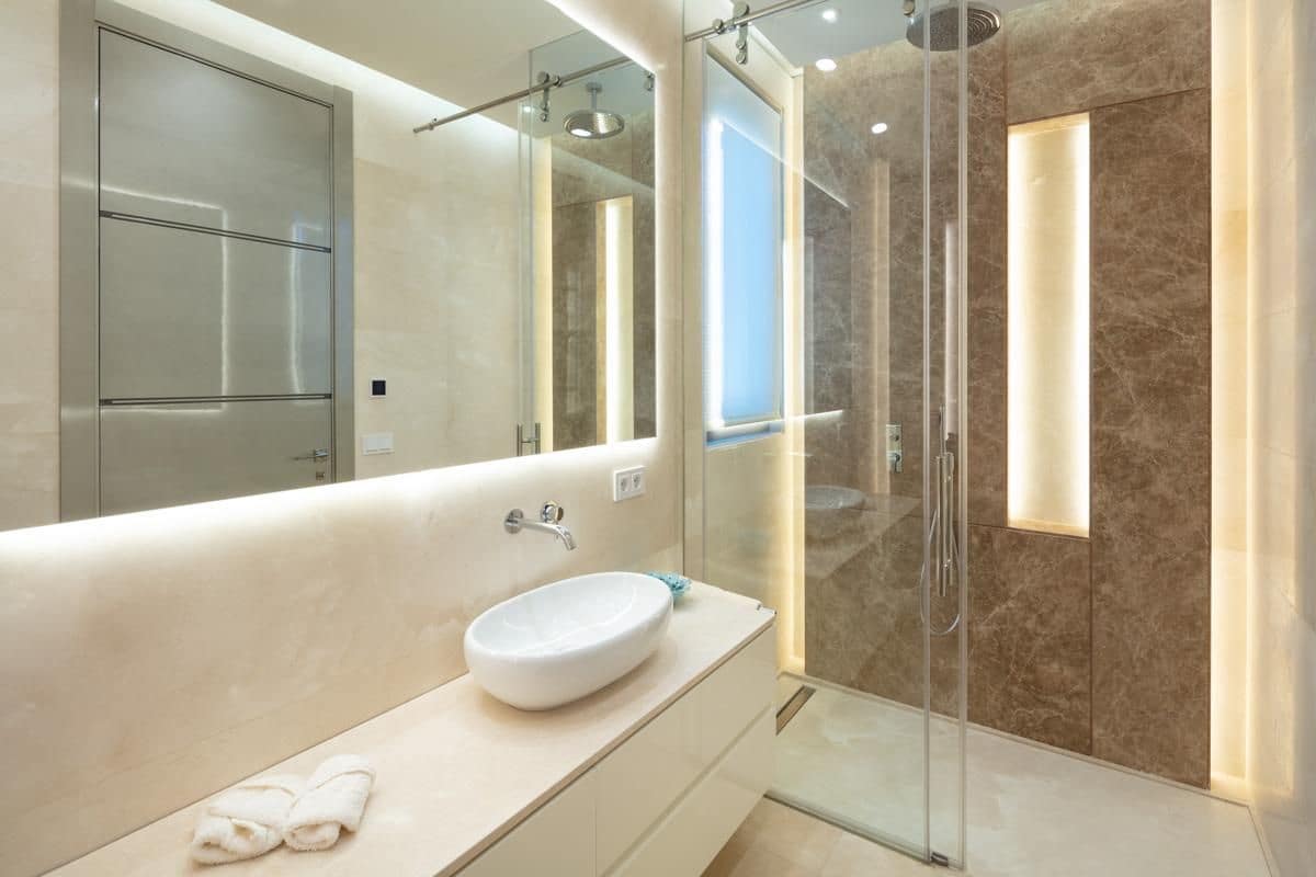 6 slaapkamer Villa te koop in Nueva Andalucia - € 6.850.000 (Ref: 6515036)