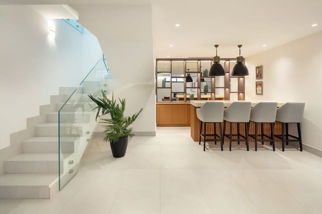 4 soveværelse Lejlighed til salg i Lomas De Marbella, Marbella - € 4.950.000 (Ref: 6744300)