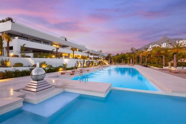 4 soveværelse Lejlighed til salg i Lomas De Marbella, Marbella - € 4.950.000 (Ref: 6744300)