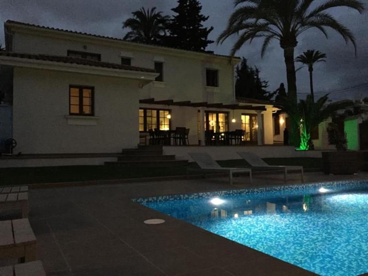 4 soveværelse Villa til salg i Nueva Andalucia - € 2.125.000 (Ref: 6876721)