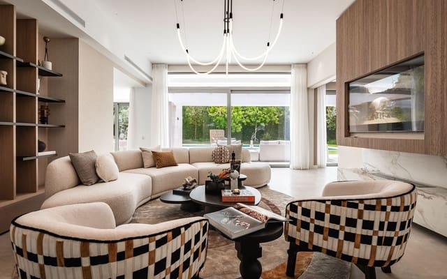 5 soverom Villa til salgs i El Paraiso, Estepona - € 2 495 000 (Ref: 7585676)