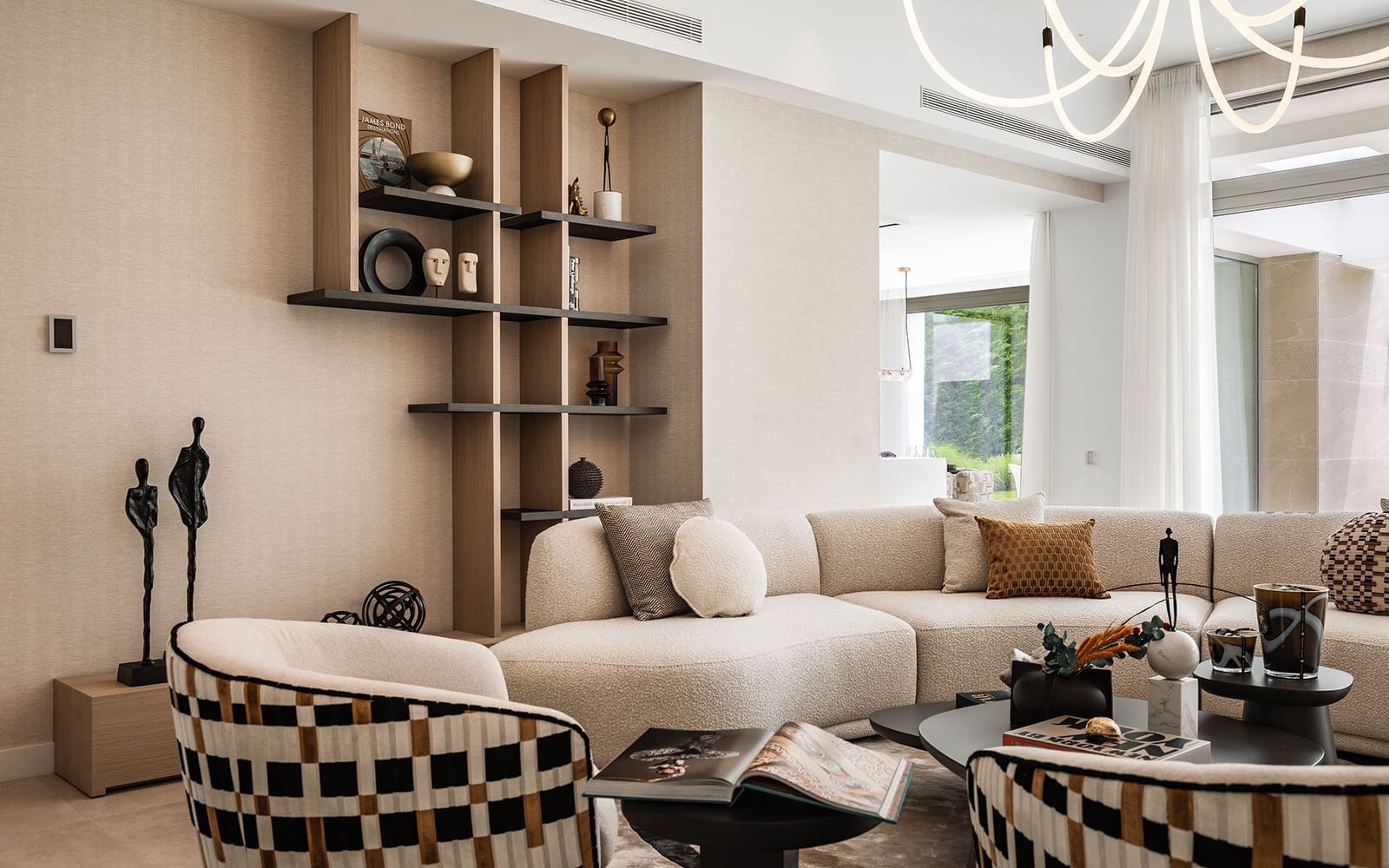 5 bedroom Villa for sale in El Paraiso - € 2,495,000 (Ref: 7585676)