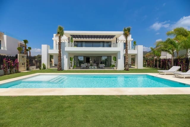 5 soveværelse Villa til salg i Lomas De Marbella, Marbella - € 3.950.000 (Ref: 7720782)