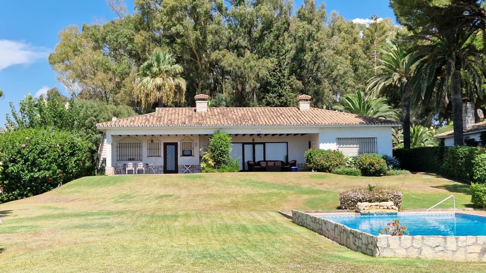 5 Zimmer Villa zu verkaufen in Estepona - 3.500.000 € (Ref: 7765100)