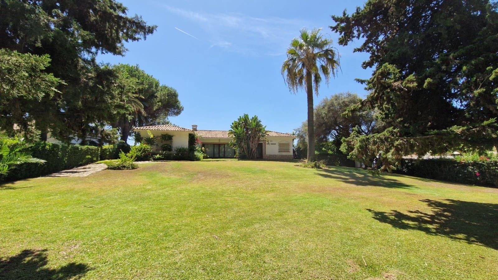 5 Zimmer Villa zu verkaufen in Estepona - 3.500.000 € (Ref: 7765100)
