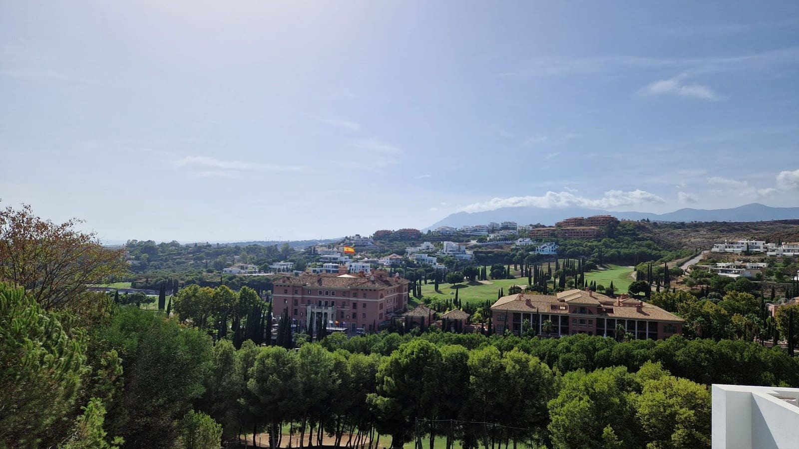 3 bedroom Penthouse for sale in Benahavis - € 1,075,000 (Ref: 7786626)