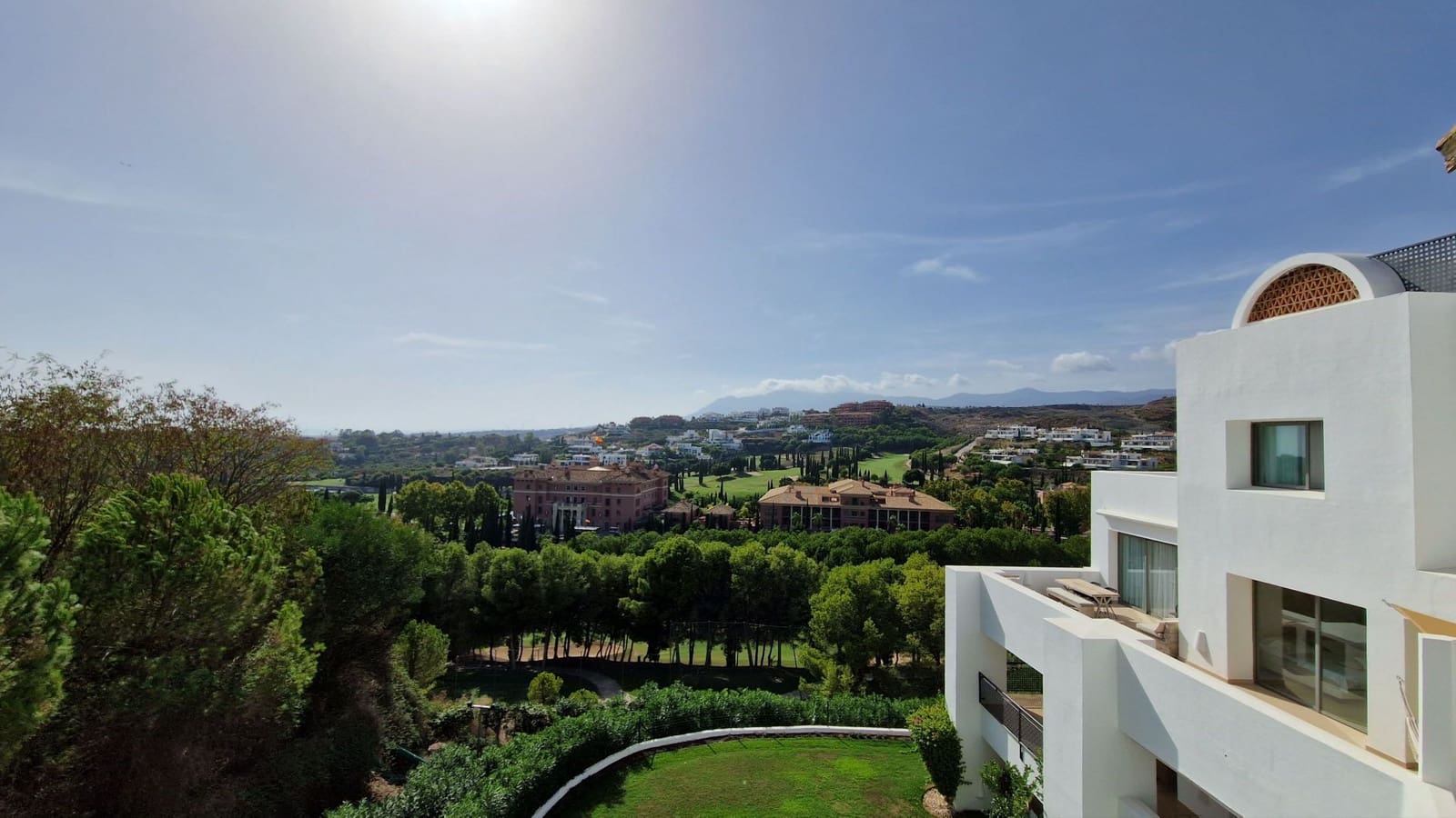 3 bedroom Penthouse for sale in Benahavis - € 1,075,000 (Ref: 7786626)