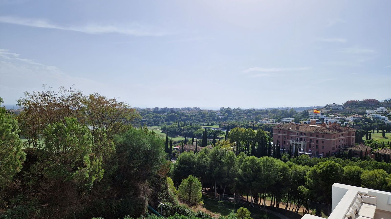 3 bedroom Penthouse for sale in Benahavis - € 1,075,000 (Ref: 7786626)