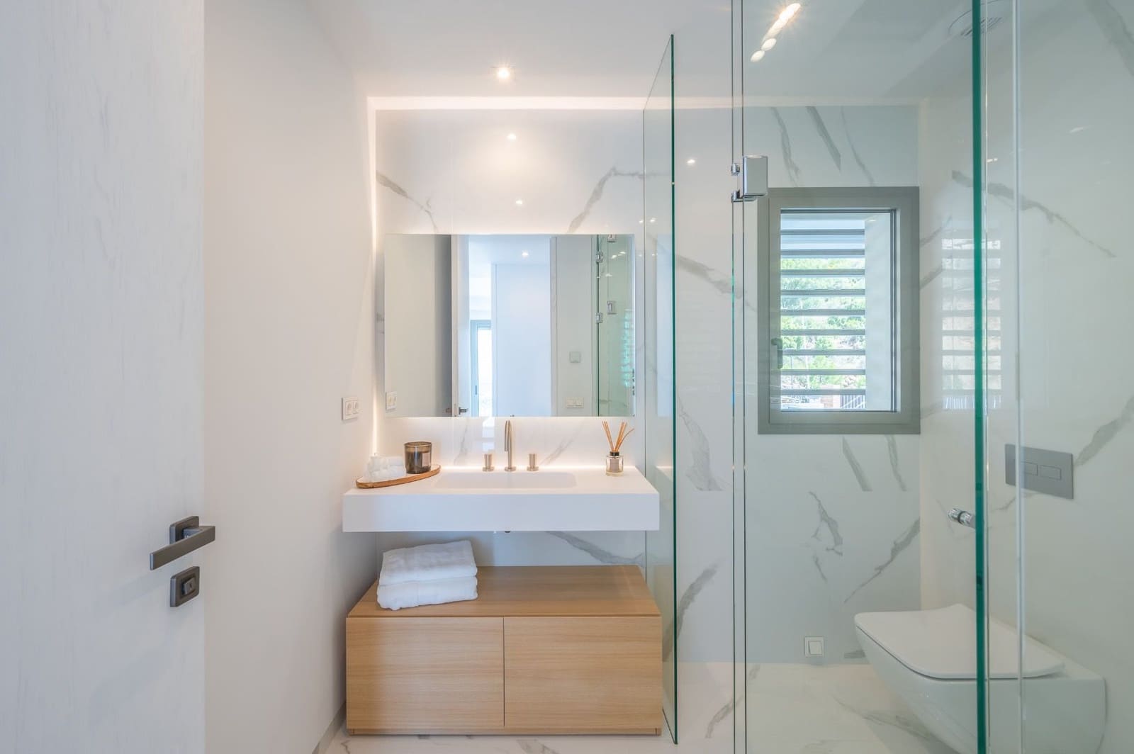 3 sypialnia Apartament na sprzedaż w Benahavis - 1 625 000 € (Ref: 7846534)