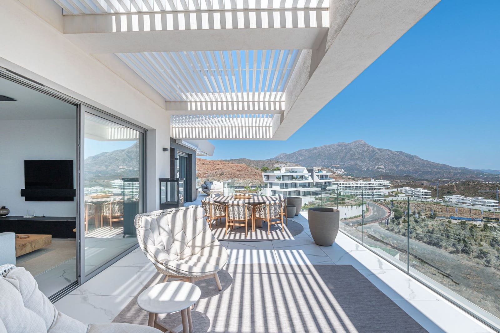 3 slaapkamer Appartement te koop in Benahavis - € 1.950.000 (Ref: 7848332)