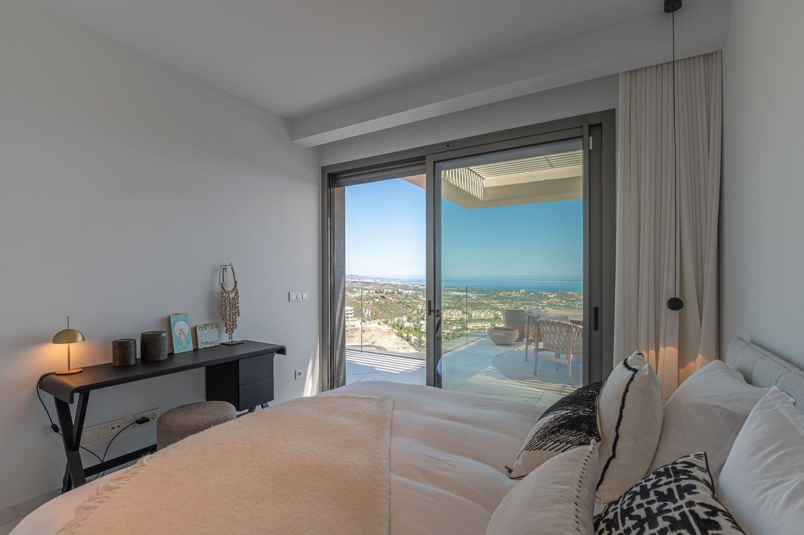 3 slaapkamer Appartement te koop in Benahavis - € 1.950.000 (Ref: 7848332)