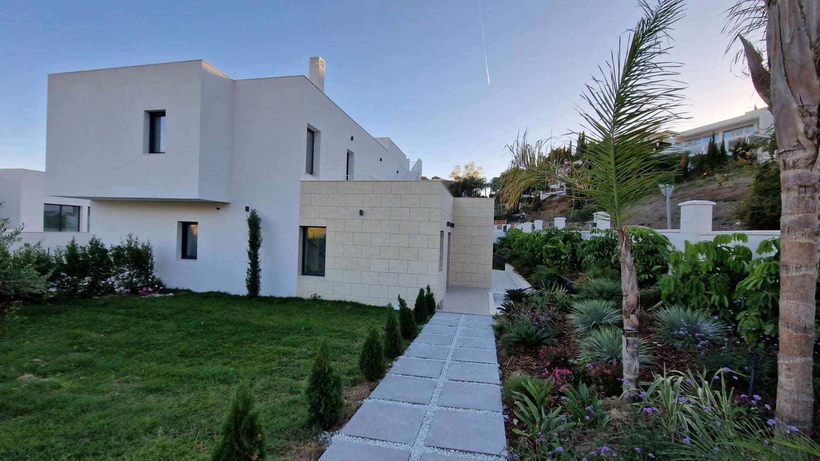 4 bedroom Villa for sale in Elviria - € 2,300,000 (Ref: 7911320)