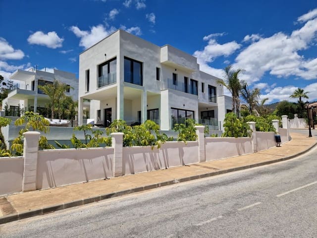 4 Zimmer Villa zu verkaufen in Elviria, Marbella - 2.300.000 € (Ref: 7911320)