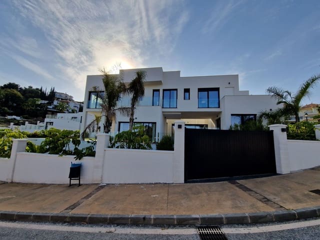 4 Zimmer Villa zu verkaufen in Elviria, Marbella - 2.300.000 € (Ref: 7911320)