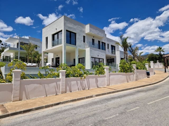 4 Zimmer Villa zu verkaufen in Elviria, Marbella - 2.300.000 € (Ref: 7911320)