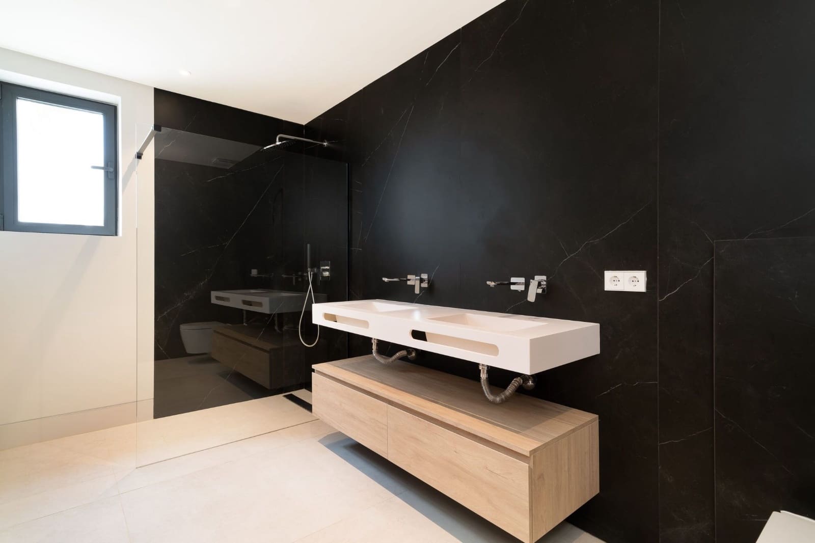 4 Zimmer Villa zu verkaufen in Benahavis - 3.850.000 € (Ref: 7985819)