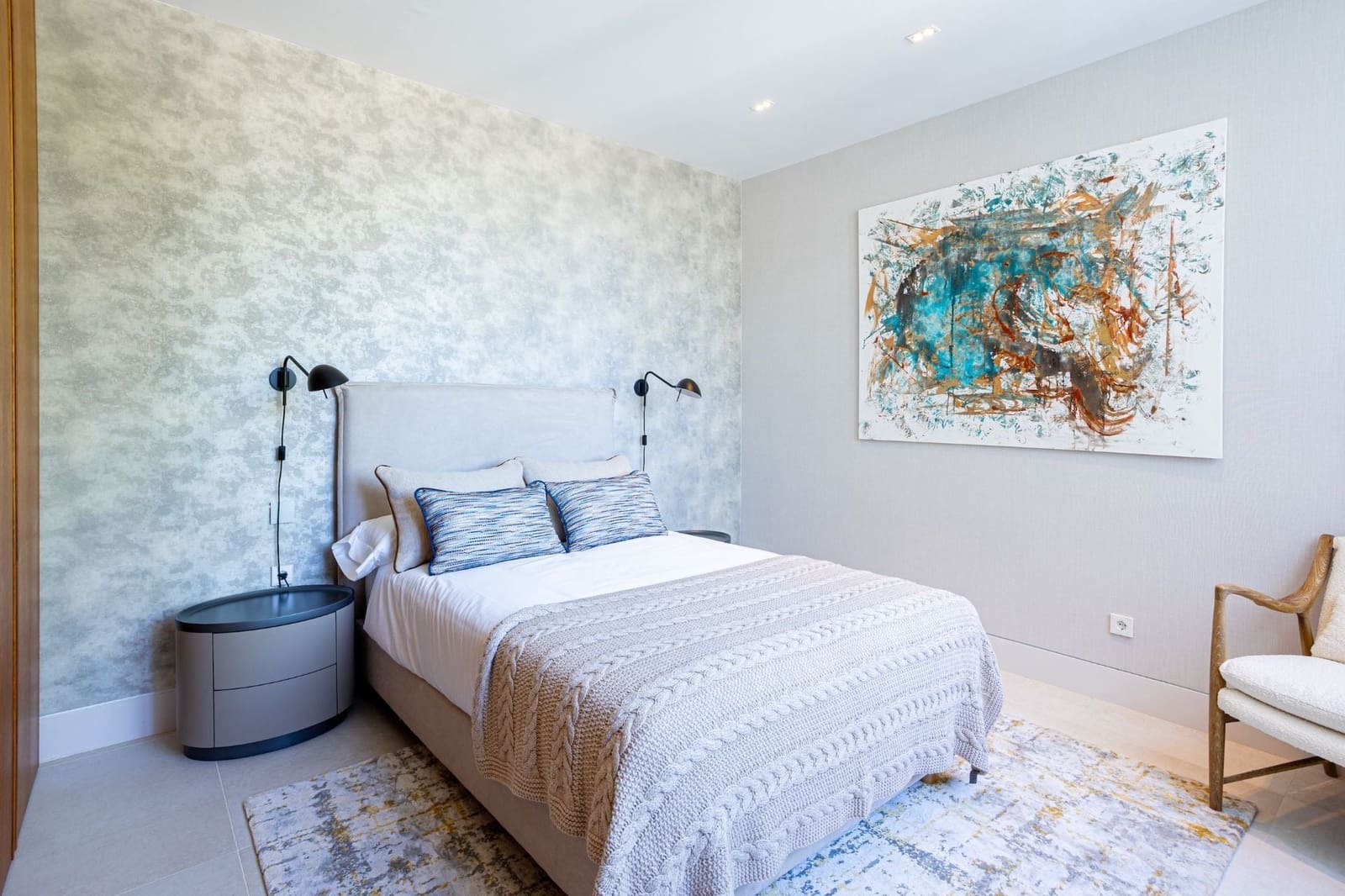 4 bedroom Villa for sale in Benahavis with pool - € 3,850,000 (Ref: 7985819)