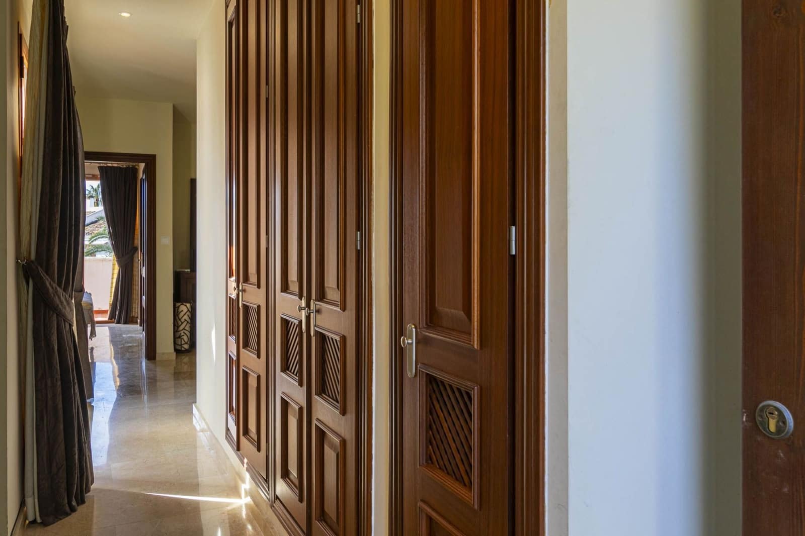 2 soverom Penthouse til salgs i Nueva Andalucia - € 397 000 (Ref: 8039049)