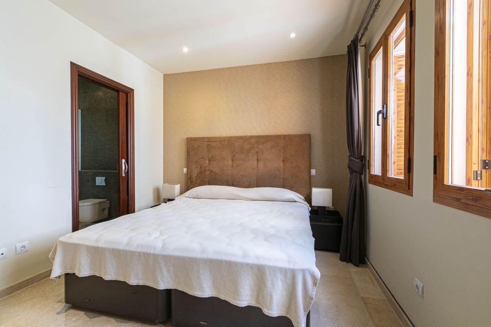 2 soverom Penthouse til salgs i Nueva Andalucia - € 397 000 (Ref: 8039049)