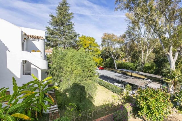 2 soveværelse Penthouse til salg i Los Naranjos, Marbella - € 397.000 (Ref: 8039049)