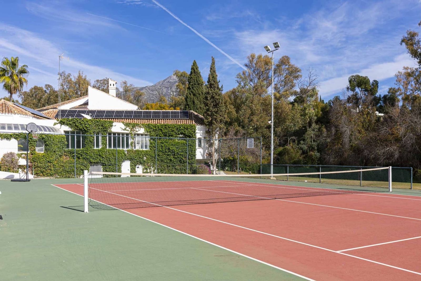 2 soverom Penthouse til salgs i Nueva Andalucia - € 397 000 (Ref: 8039049)