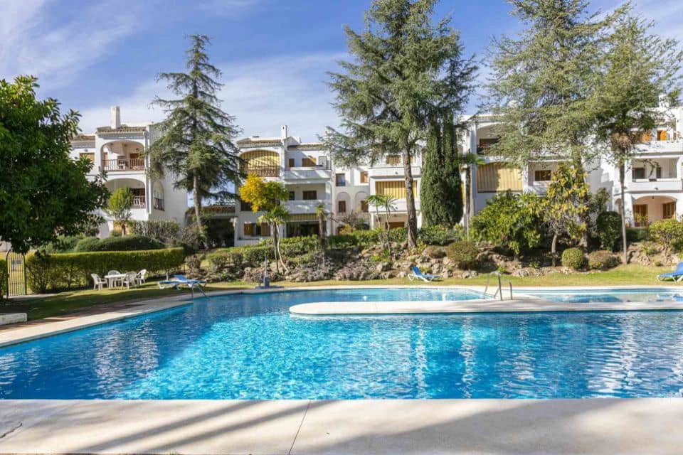 2 soverom Penthouse til salgs i Nueva Andalucia - € 397 000 (Ref: 8039049)