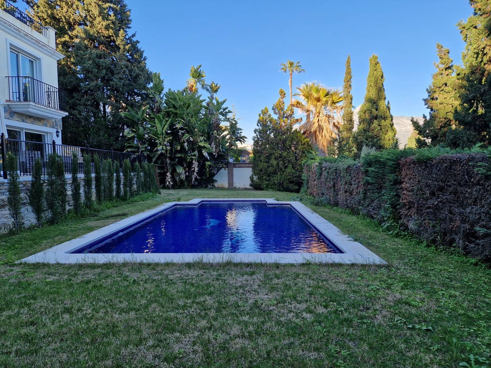 6 soveværelse Villa til salg i Nueva Andalucia - € 3.100.000 (Ref: 8267258)