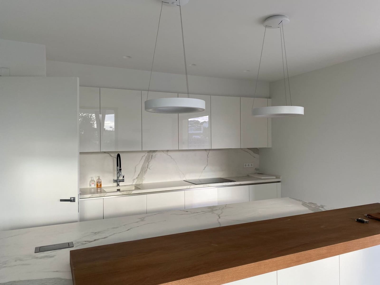 4 bedroom Villa for sale in Benahavis - € 3,890,000 (Ref: 8431389)