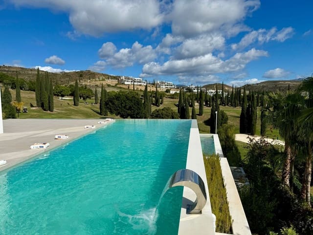 4 bedroom Villa for sale in Los Flamingos, Benahavís - € 3,890,000 (Ref: 8431389)