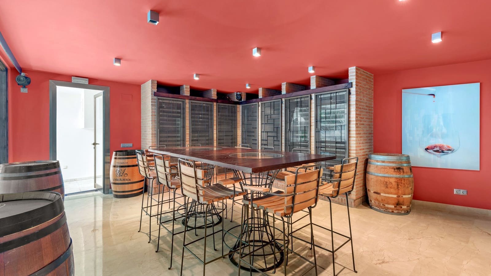 7 bedroom Villa for sale in Nueva Andalucia - € 4,995,000 (Ref: 8511314)