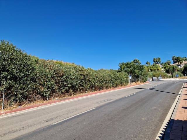 Działka budowlana na sprzedaż w Nueva Andalucia, Marbella - 495 000 € (Ref: 8644556)
