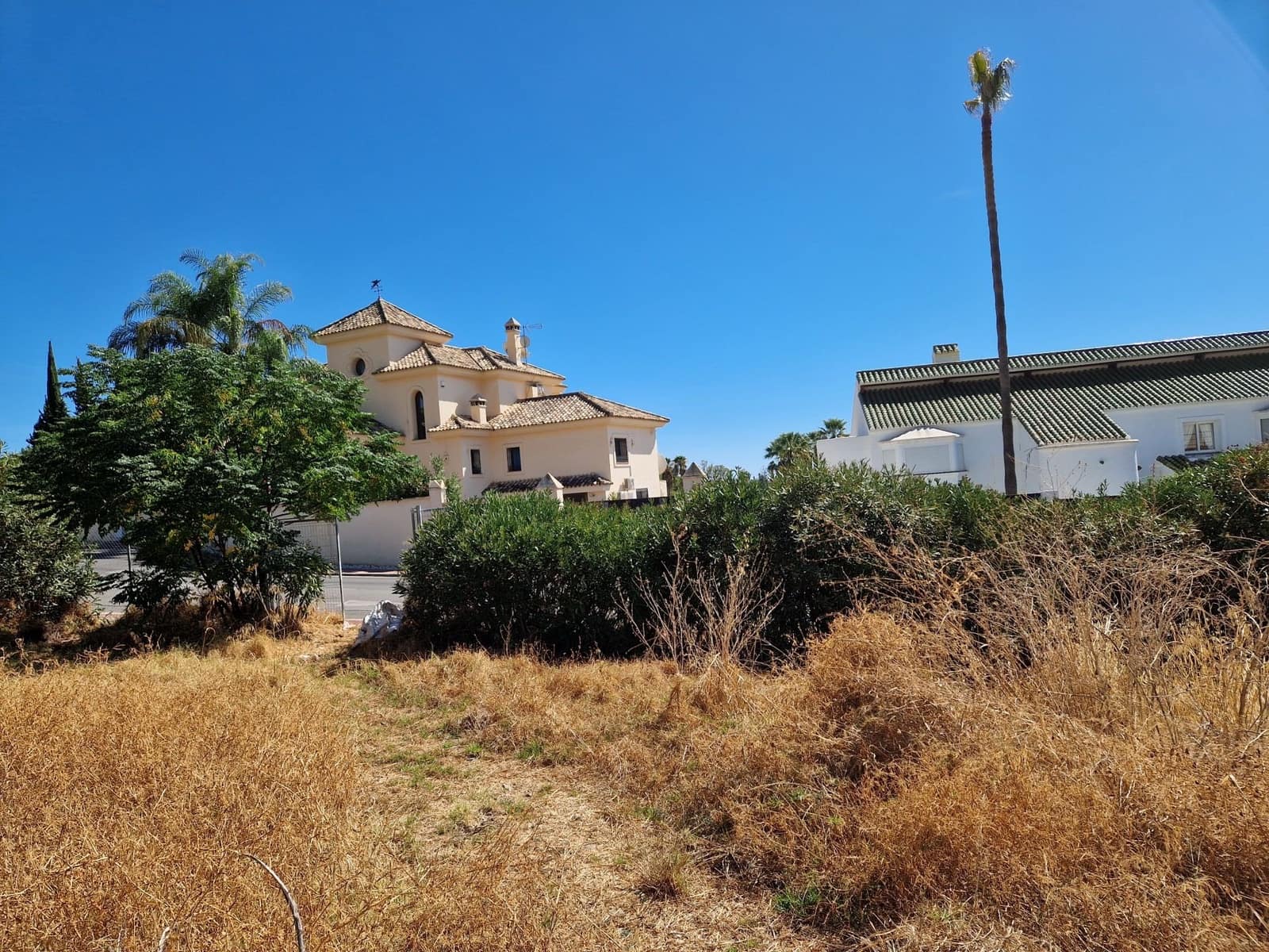 Działka budowlana na sprzedaż w Nueva Andalucia - 495 000 € (Ref: 8644556)